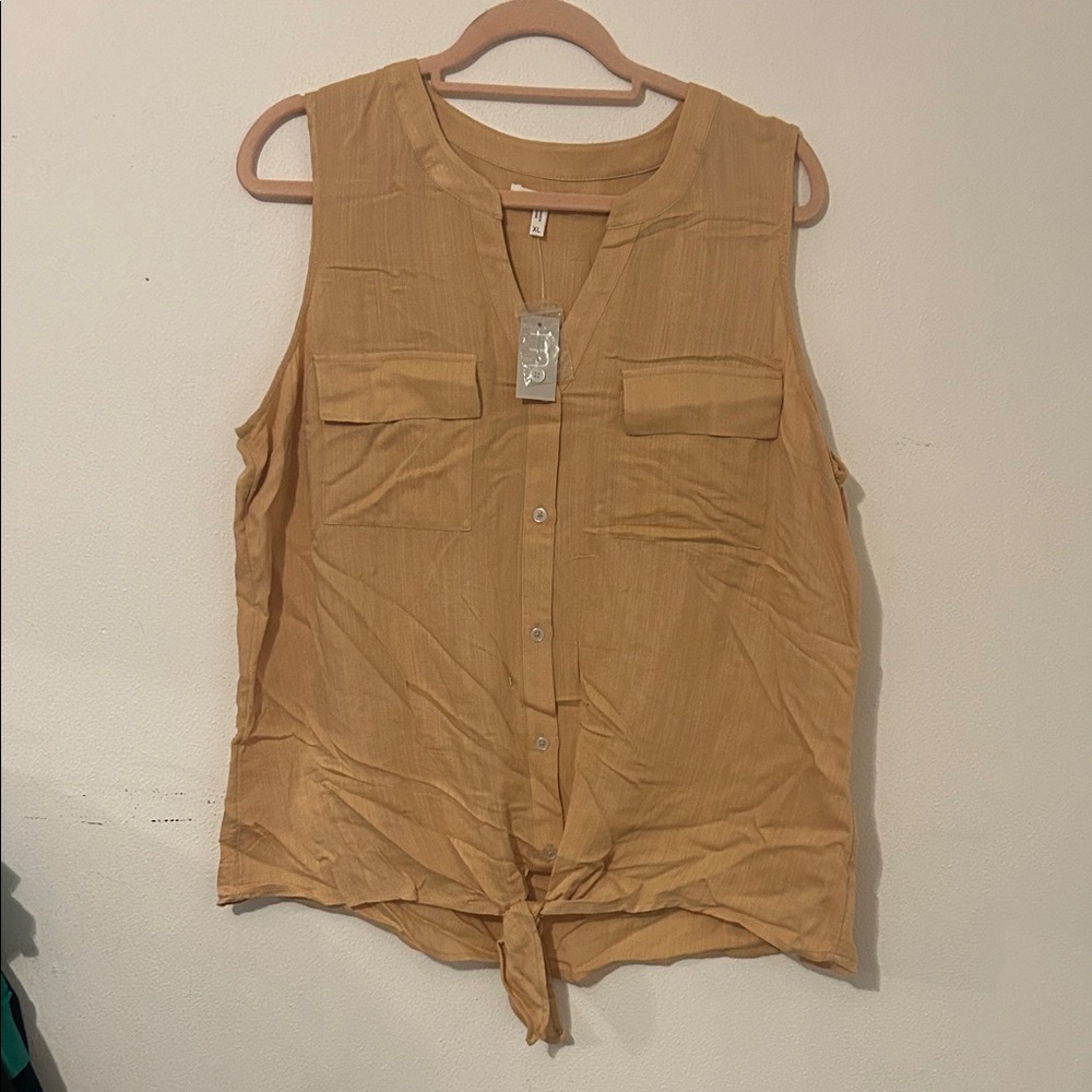 Maurices Sleeveless Brown Button-Down Top